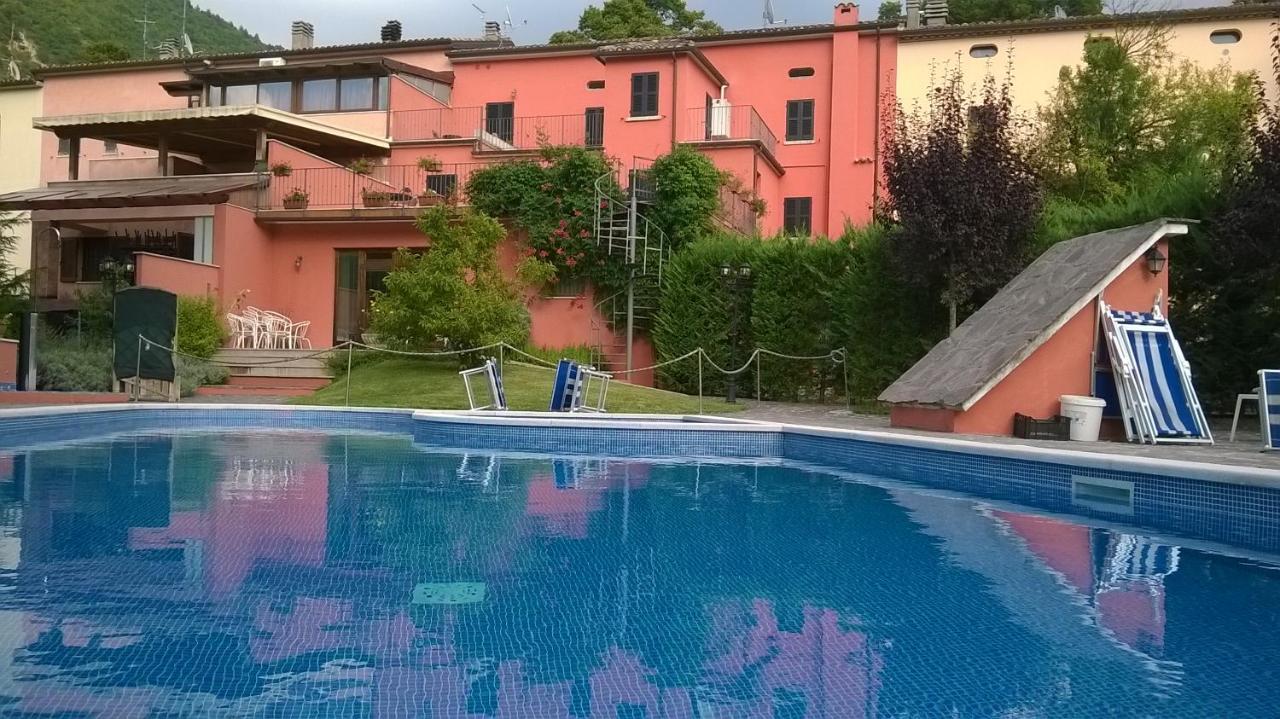 Albergo Montenerone Piobbico Екстериор снимка
